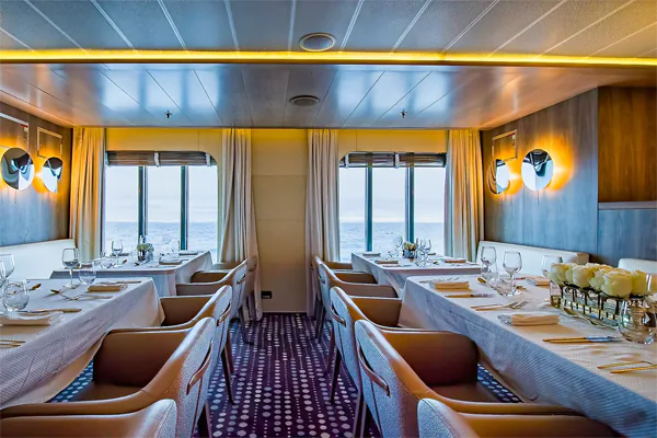 Гастрономический ресторан Le Nautilus - палуба 4